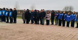 14 ноября, у Монумента Героям Отечественной войны 1812 года прошел митинг «И помнит вся Россия...», посвященный 213-й годовщине Победы России в Отечественной войне 1812 года и Краснинскому ноябрьскому сражению - фото - 6